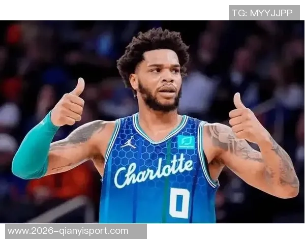 斯玛特今日表现出色教会黄蜂年轻球员防守的真谛 斯玛特今日表现出色教会黄蜂年轻球员防守的真谛