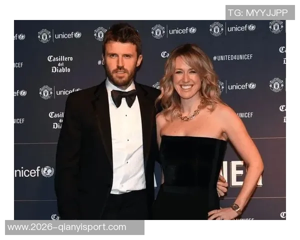 基恩调侃卡里克妻子或许是曼联战术大师的幕后推手